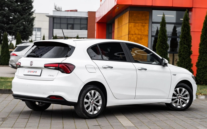 Fiat Tipo cena 43900 przebieg: 78000, rok produkcji 2019 z Radom małe 667